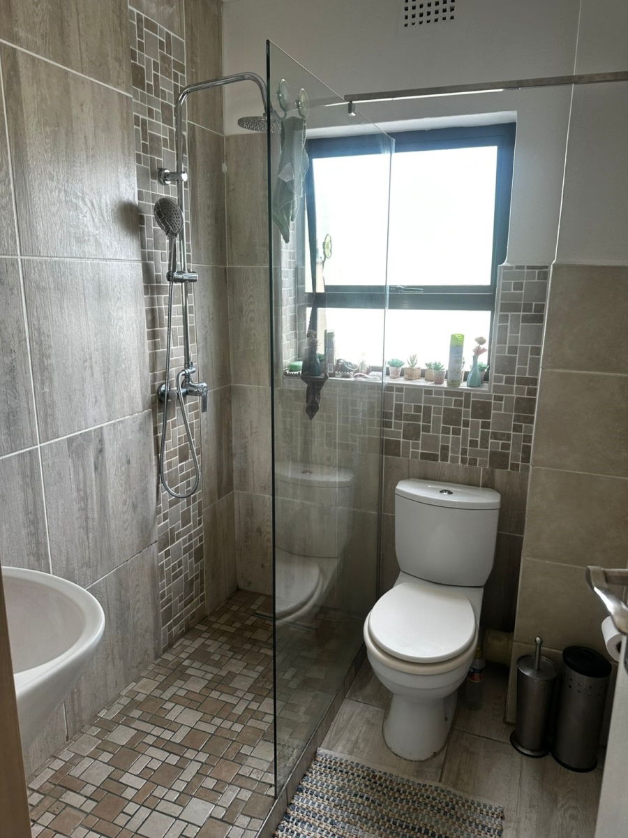 2 Bedroom Property for Sale in Heathfield Western Cape